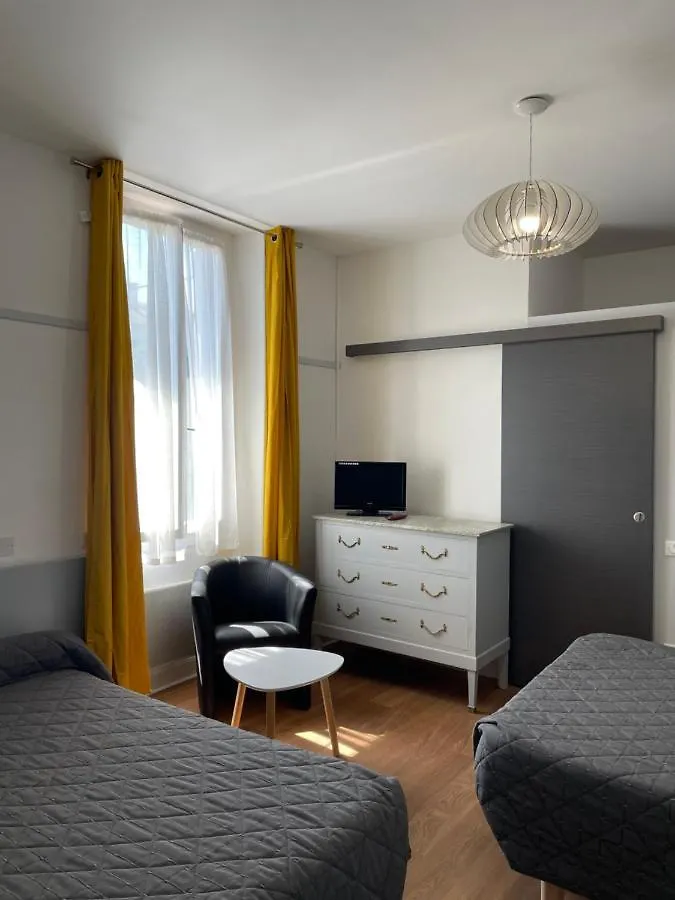 Hotel Du Clos Fleuri contacts